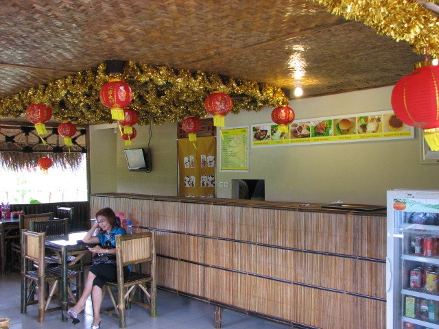 Interior Meja Layan